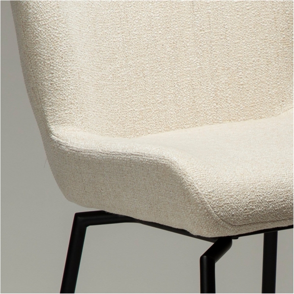 glam-counter-swivel-simply-beige-boucle-w-black-swivel-legs_300308305-06-detail1 Pusbario kėdė BAE